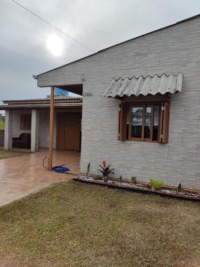 Vila Casa Familia Mattos Xangri-la Exteriér fotografie